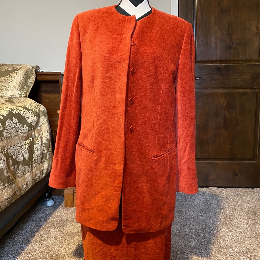 Emanuel Ungaro skirt/jacket suit, size 14